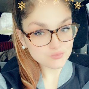 Meet your Posher, Sarai